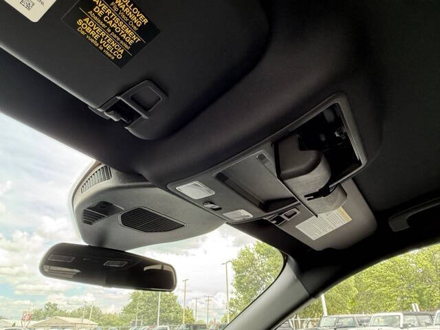 2025 Ford Escape Hybrid ST-Line