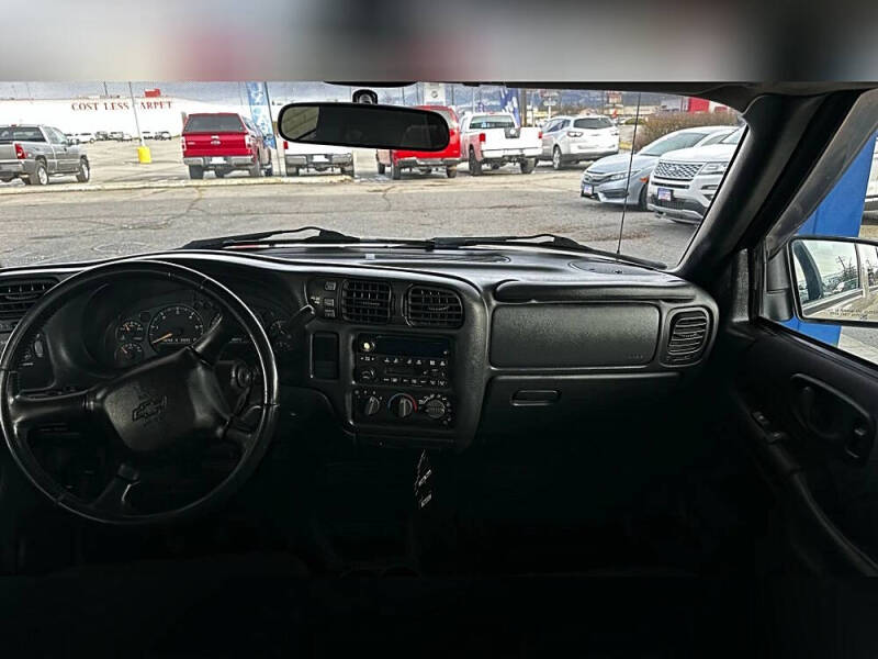 2004 Chevrolet S-10 LS