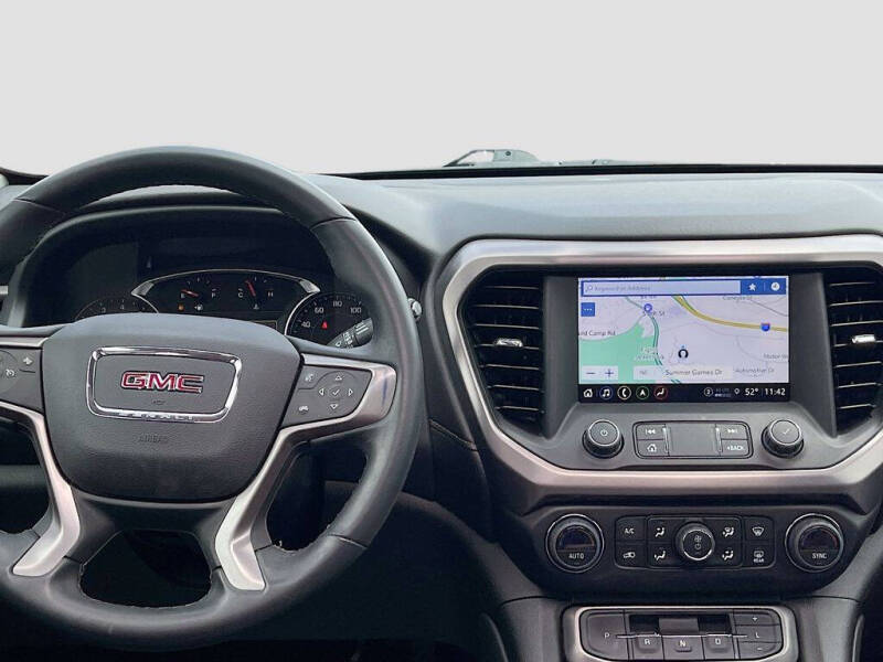 2023 GMC Acadia AT4