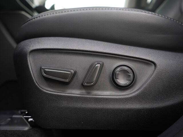 2024 Toyota Highlander Hybrid XLE