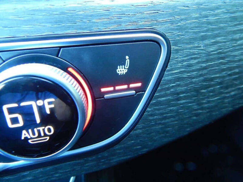 2022 Audi A4 quattro S line Prem Plus 45 TFSI