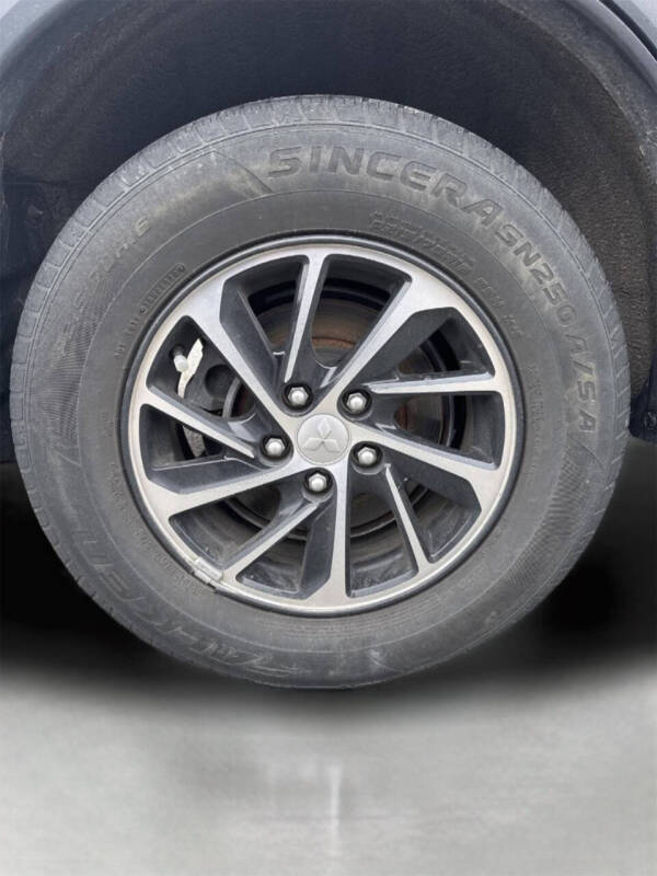 2022 Mitsubishi Eclipse Cross ES