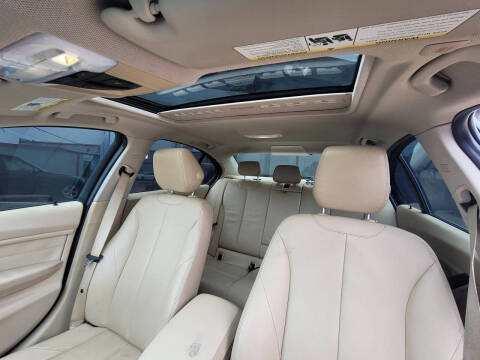 2015 BMW 3 Series 328i