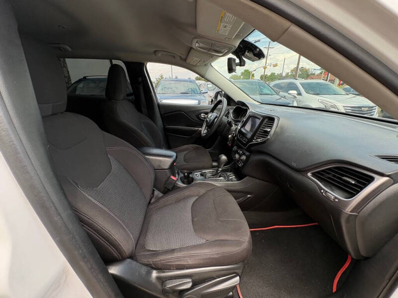 2020 Jeep Cherokee Latitude