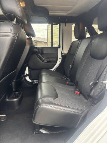 2016 Jeep Wrangler Unlimited Sahara