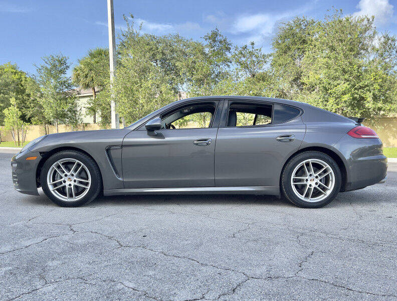 2014 Porsche Panamera  - $29,995