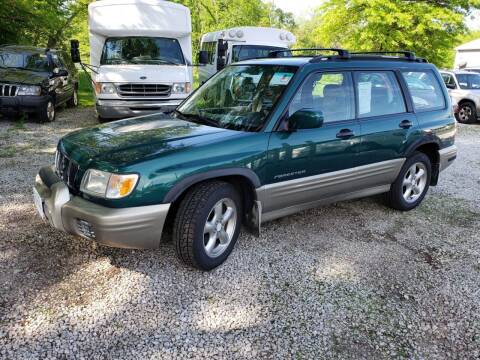2001 Subaru Forester for sale at MEDINA WHOLESALE LLC in Wadsworth OH