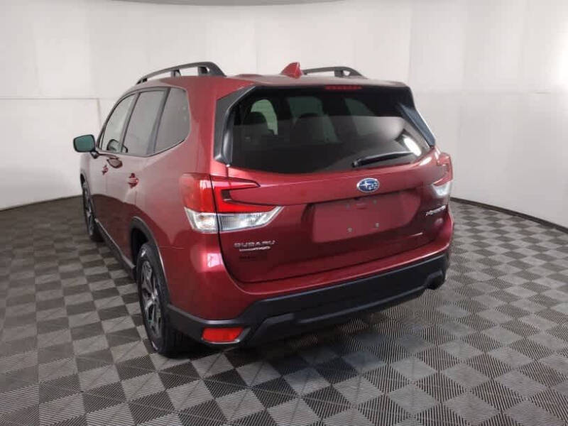 2022 Subaru Forester Premium