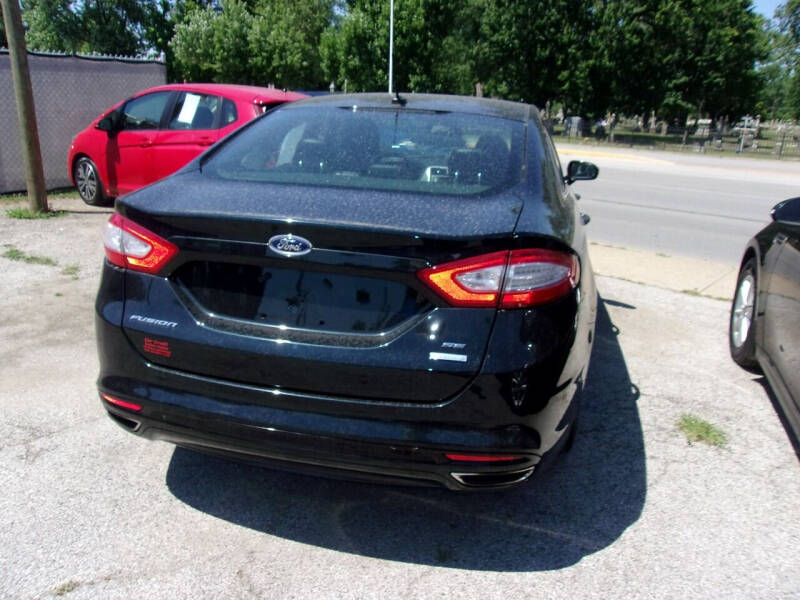 2014 Ford Fusion SE photo 3