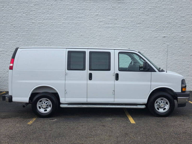2025 Chevrolet Express 2500