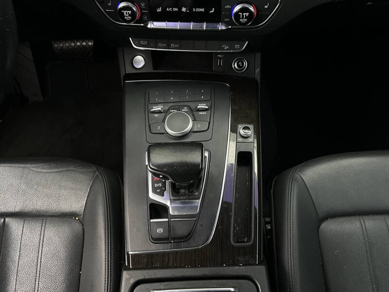 2019 Audi Q5 quattro Premium 45 TFSI