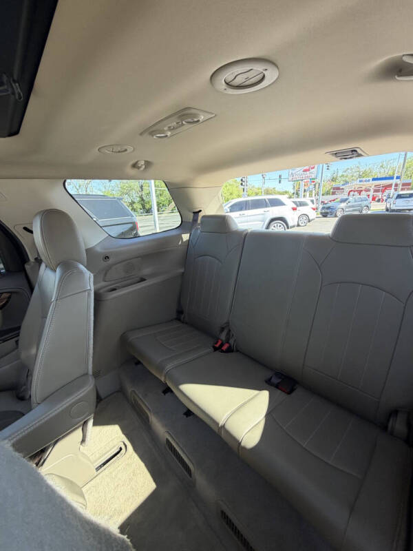 2016 GMC Acadia Denali