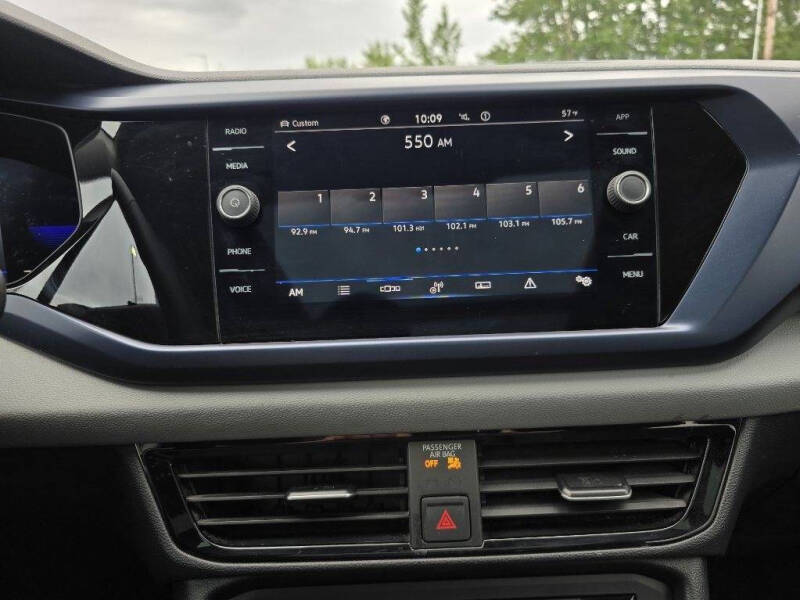 2022 Volkswagen Taos SE