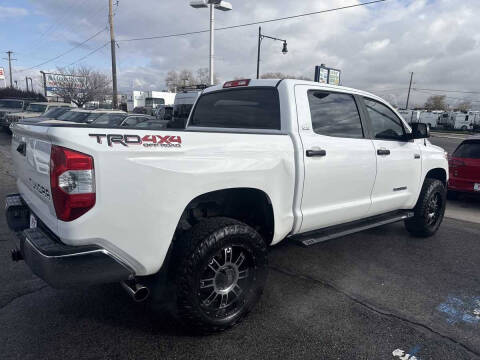 2014 Toyota Tundra SR5