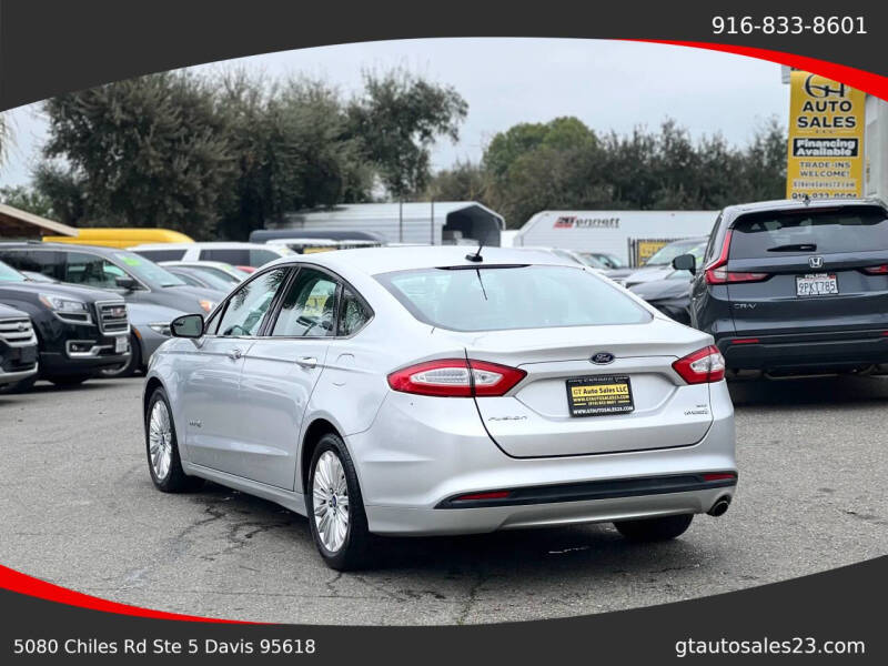 2013 Ford Fusion Hybrid SE