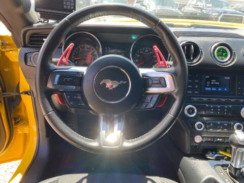 2017 Ford Mustang V6