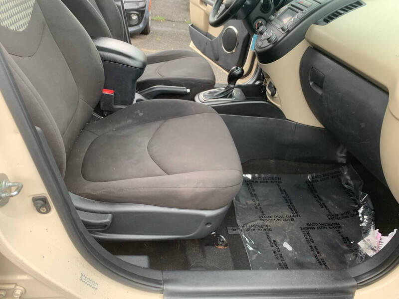 2013 Kia Soul +
