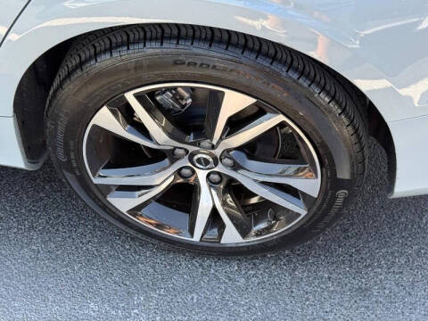 2025 Volvo S60 B5 Core