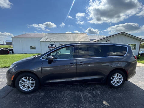 2020 Chrysler Voyager LX