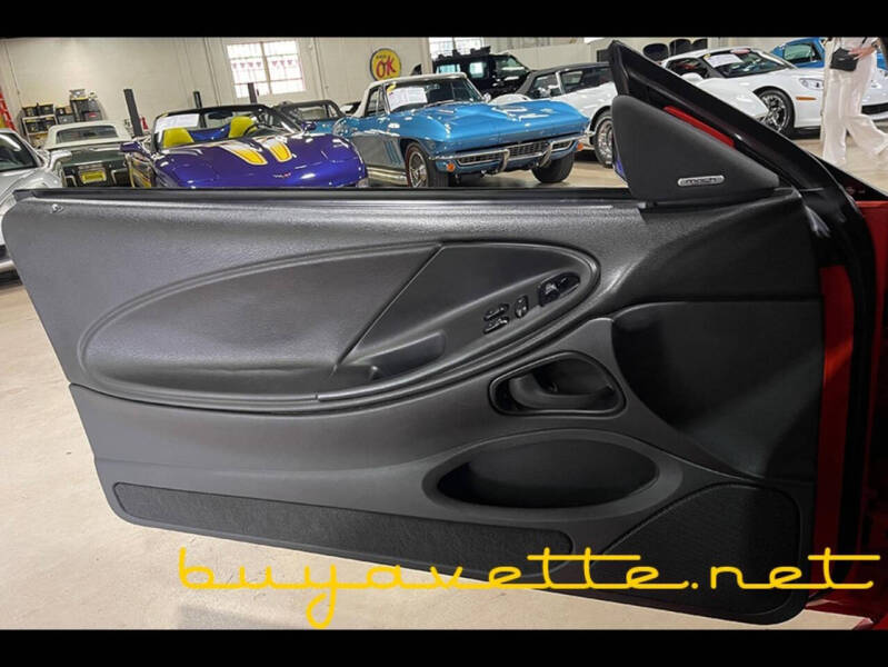 2004 Ford Mustang GT Deluxe