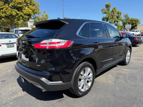 2022 Ford Edge Titanium