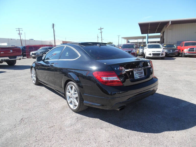 2012 Mercedes-Benz C-Class C250 Sport photo 19