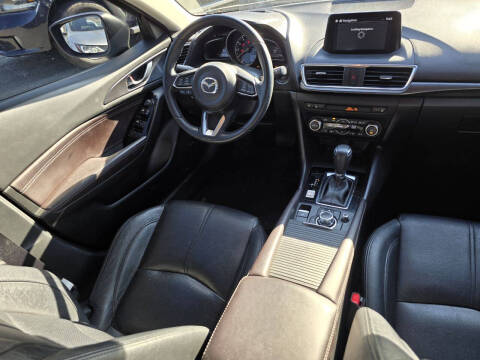 2017 Mazda MAZDA3 Grand Touring