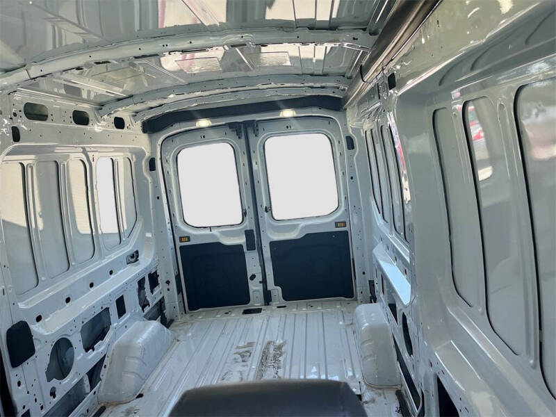 2024 Ford Transit 250