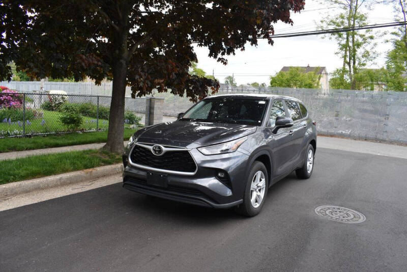 2025 Toyota Highlander LE