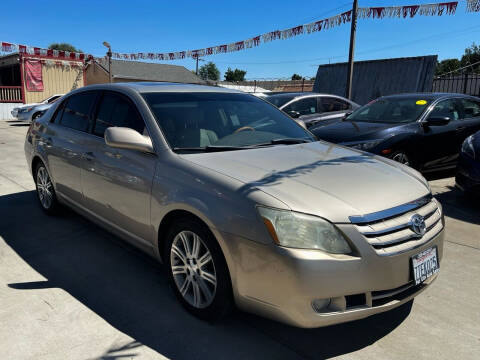 2006 Toyota Avalon for sale at Fat City Auto Sales in Stockton CA