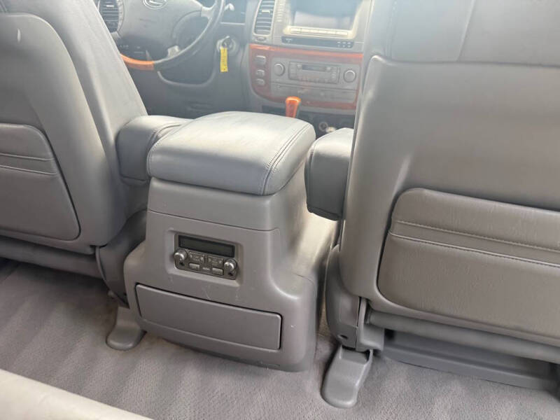 2003 Lexus LX 470
