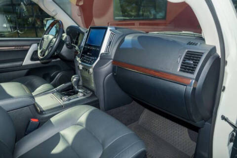 2021 Toyota Land Cruiser