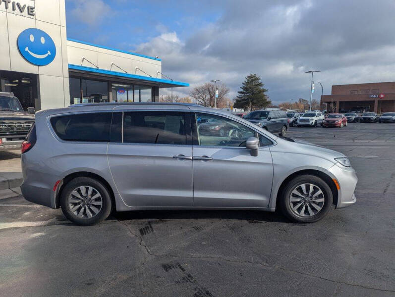 2021 Chrysler Pacifica Touring L
