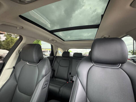 2022 Genesis GV70 2.5T Standard