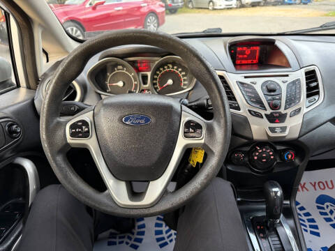 2012 Ford Fiesta SE