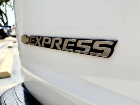 2018 Chevrolet Express 2500