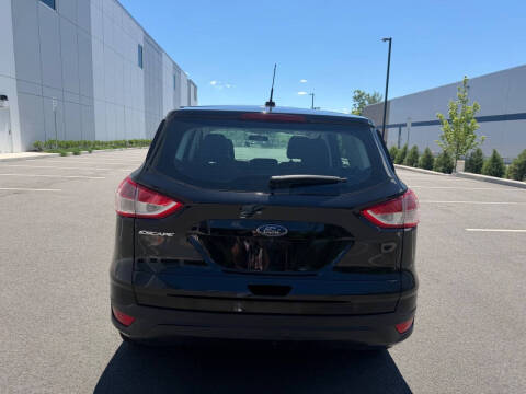 2014 Ford Escape S