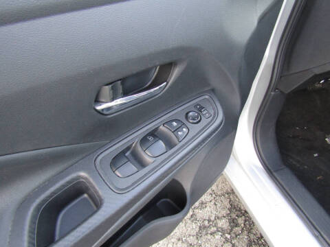 2023 Nissan Versa SV