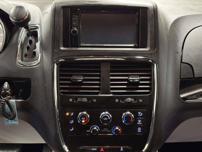 2015 Dodge Grand Caravan SE