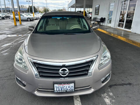 2014 Nissan Altima for sale at Auto Outlet Sac LLC in Sacramento CA