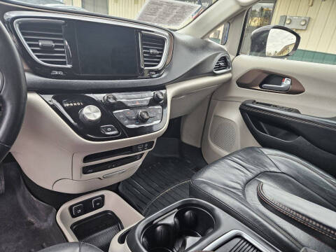 2018 Chrysler Pacifica Touring L Plus