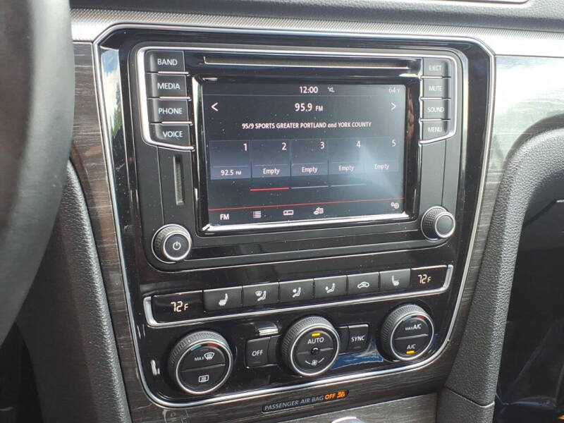 2016 Volkswagen Passat