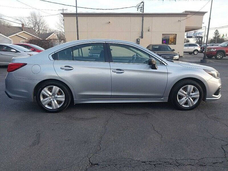 2019 Subaru Legacy 2.5i