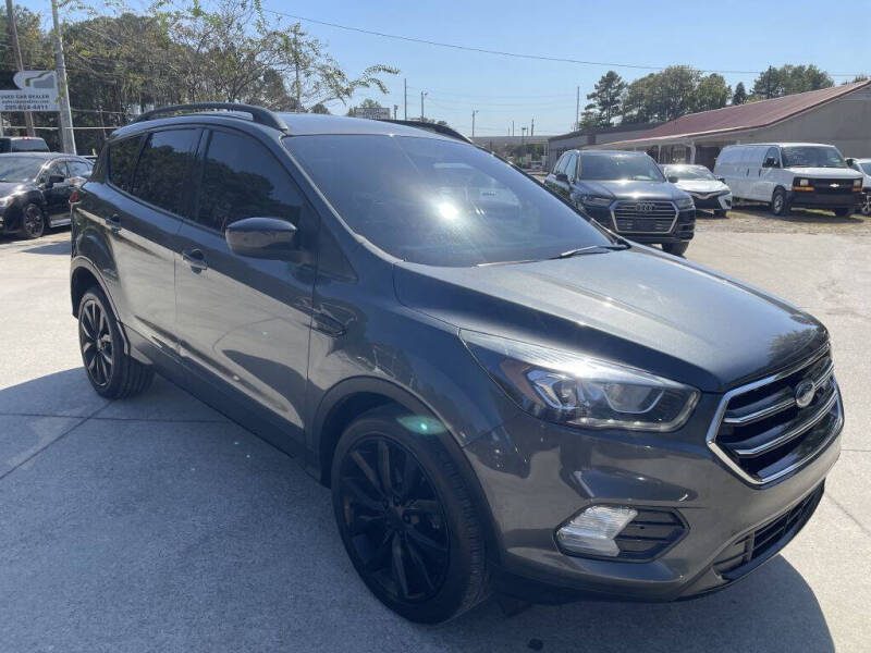 2019 Ford Escape SE photo 2