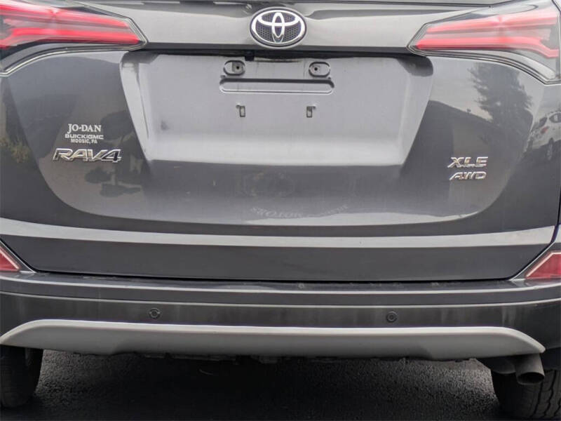2016 Toyota RAV4 XLE