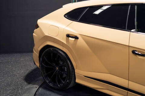 2020 Lamborghini Urus