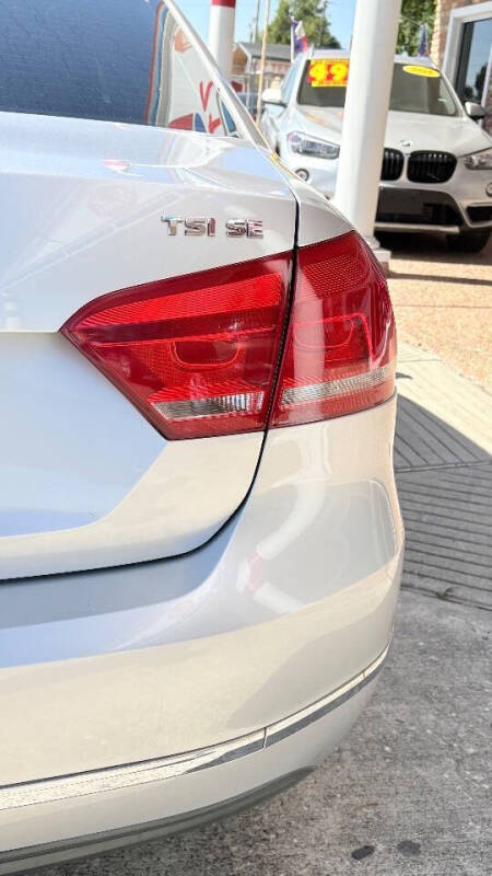 2015 Volkswagen Passat 1.8T SE