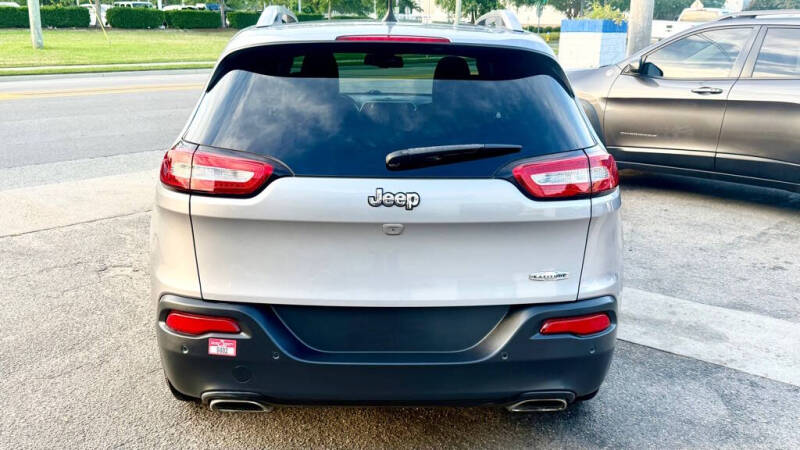 2018 Jeep Cherokee Latitude Plus