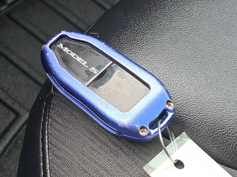 2016 Tesla Model S 70