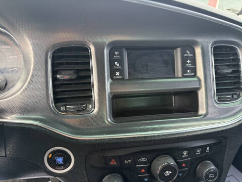 2013 Dodge Charger SE